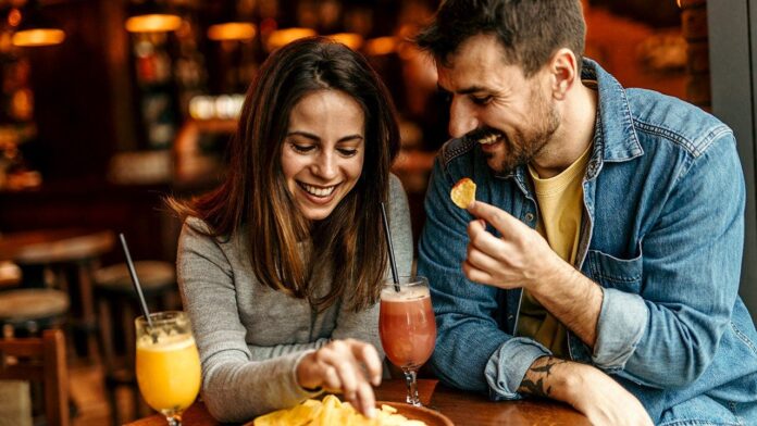 Alcohol may drive overeating of ultra-processed foods, study finds