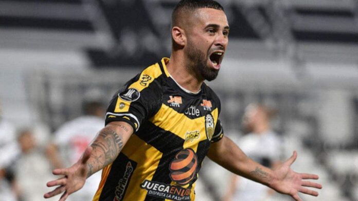 Argentine soccer player's wife, children found dead in Venezuela quake