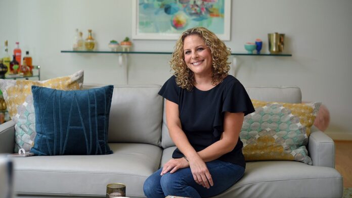 Scary Mommy founder Jill Smokler dies at 48 after glioblastoma battle