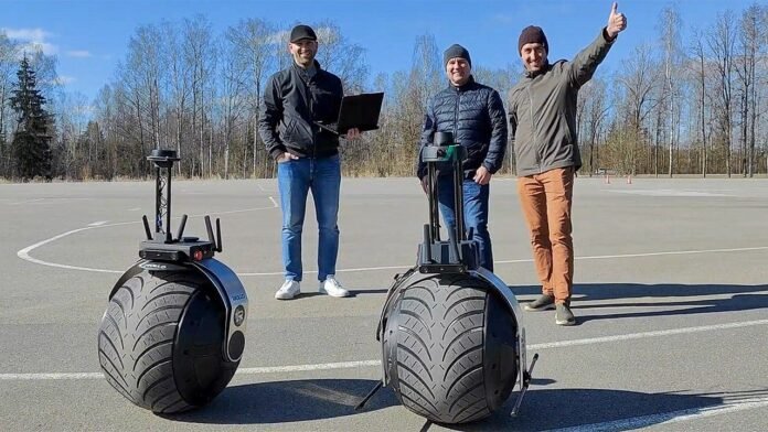 1Rollo one-wheeled AI security robot plans commercial launch in 2027