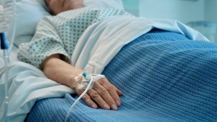 Candida auris cases top 3,437 across 27 US states, CDC data shows