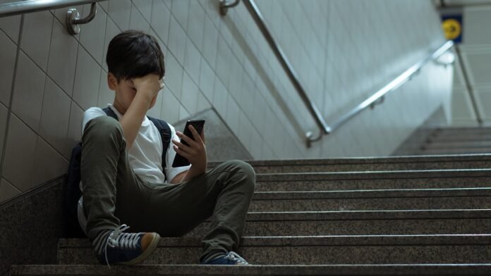 Cyberbullying warning signs every parent and grandparent must know