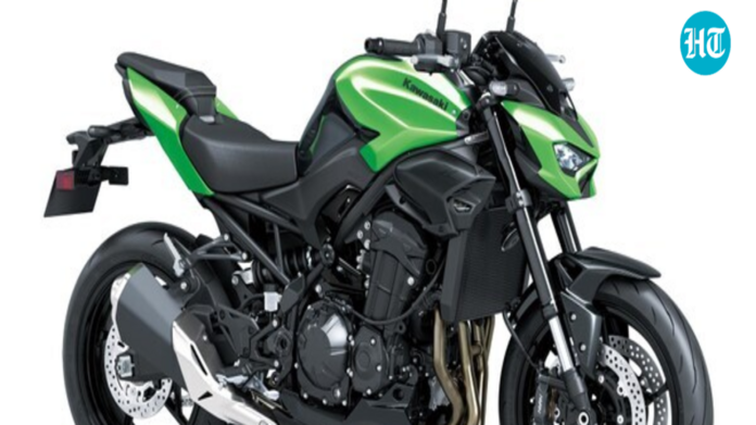 Kawasaki Z900 offers extended: Get free windscreen, EMI plans from ₹22,900