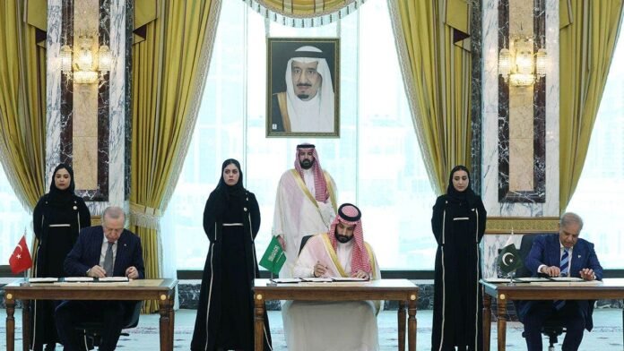 Saudi Arabia, Turkey and Pakistan defense pact worries regional experts