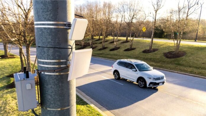 SignalTrace ties device signals to license plate reader location data