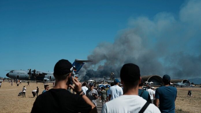 Greek air force Phantom F4 crashes at Athens Flying Week air show