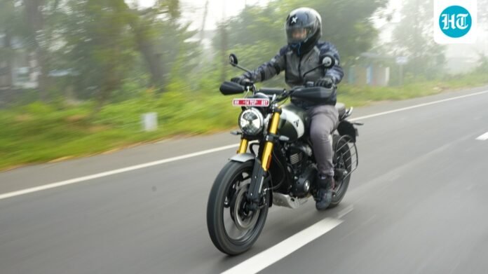 Triumph Scrambler 400 X gets free accessories worth ₹12,300