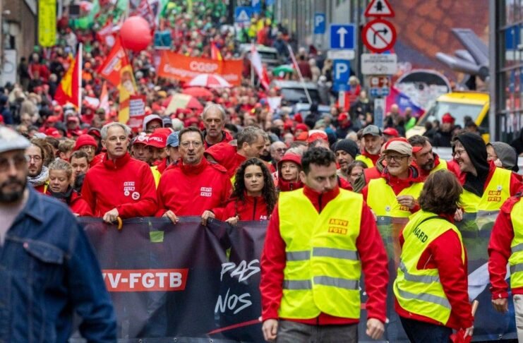 Brussels protests draw 30,000 amid police clashes over austerity measures